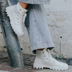 NIB | Palladium Women's White Pampa HI Boot